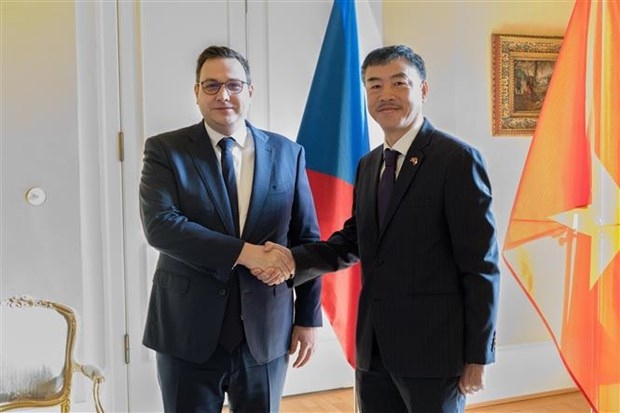 Česká republika oceňuje roli Vietnamu a jeho příspěvky na multilaterálních fórech (foto 1)