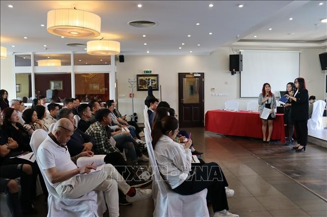 vietnamese community in czech republic updated on local legal knowledge picture 1