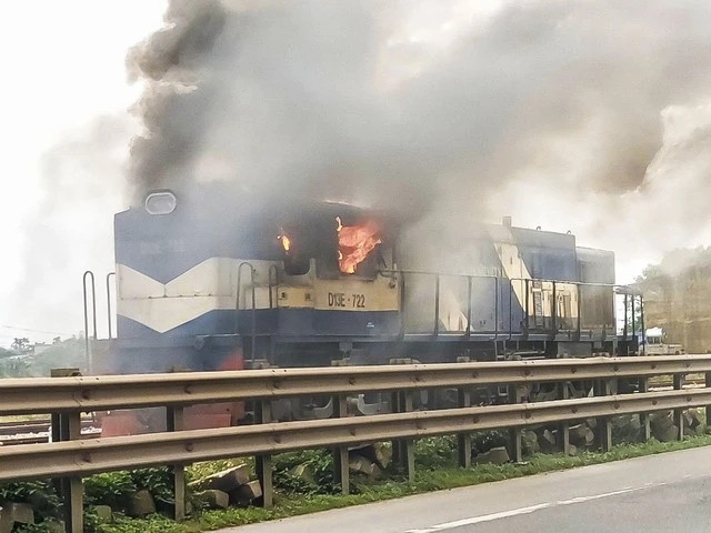 freight train catches fire, no injuries reported picture 1