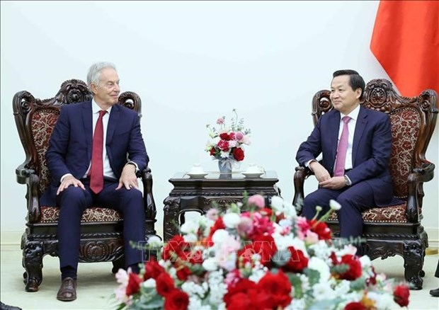 deputy pm receives former uk pm tony blair picture 1