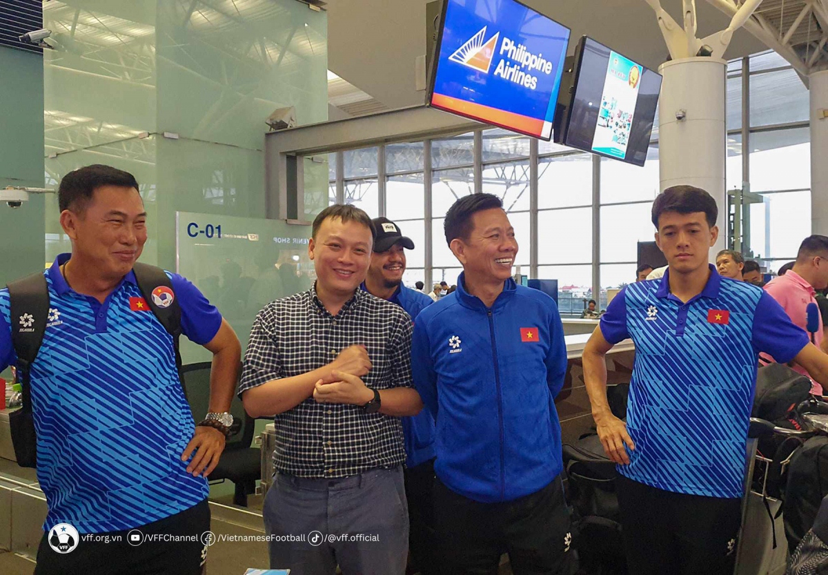 vietnamese u23 footballers head to qatar for u23 asian cup picture 1