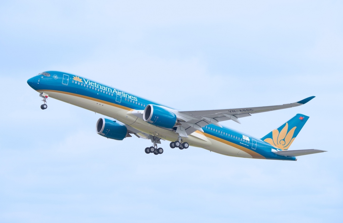 vietnam airlines to open direct flights from hanoi and hcm city to manila picture 1