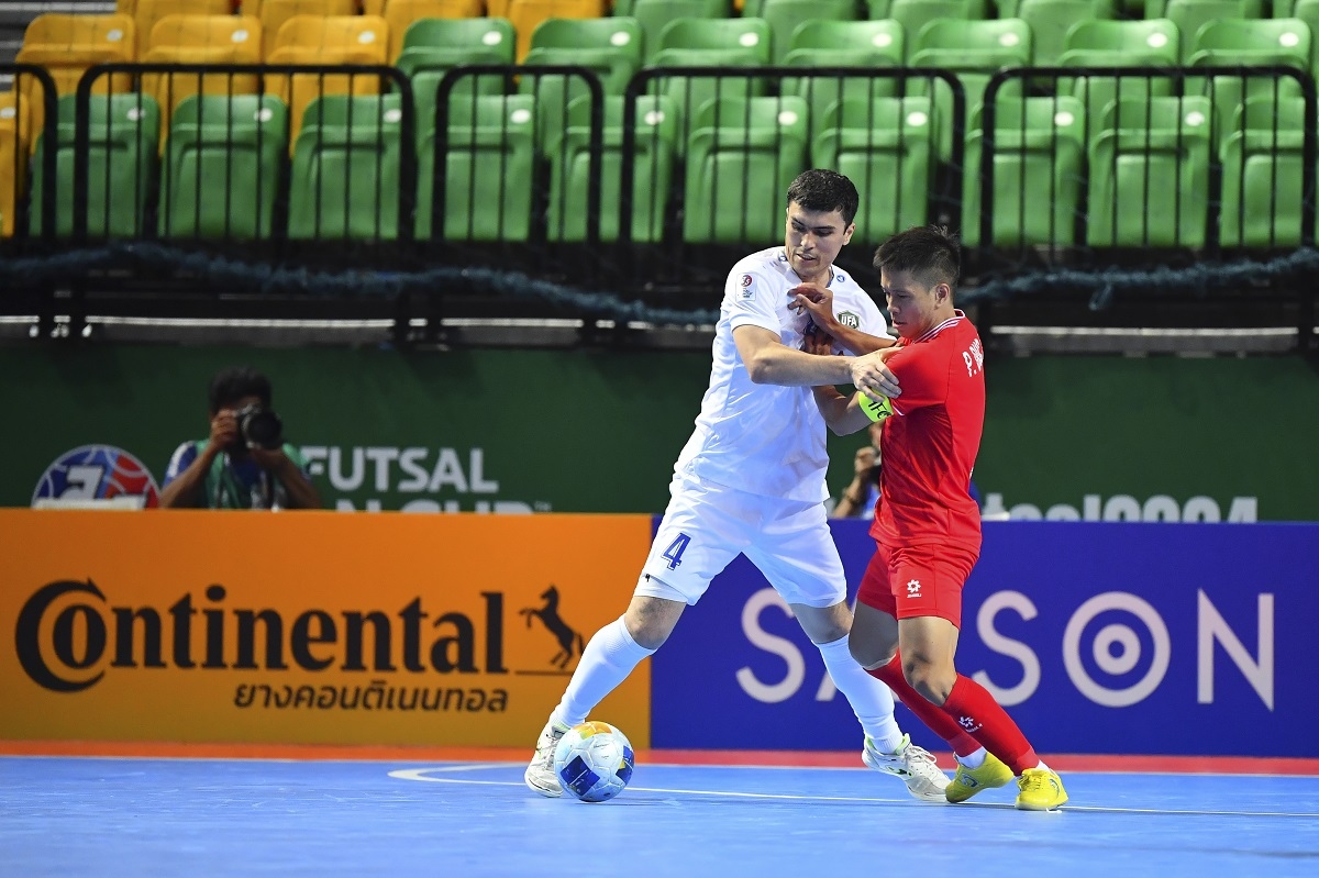 Thua Uzbekistan, ĐT Futsal Việt Nam tìm vé World Cup qua loạt play-off