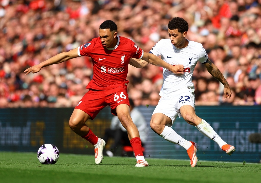 ket qua ngoai hang anh rang sang 6 5 liverpool ha dep tottenham tren san nha hinh anh 5