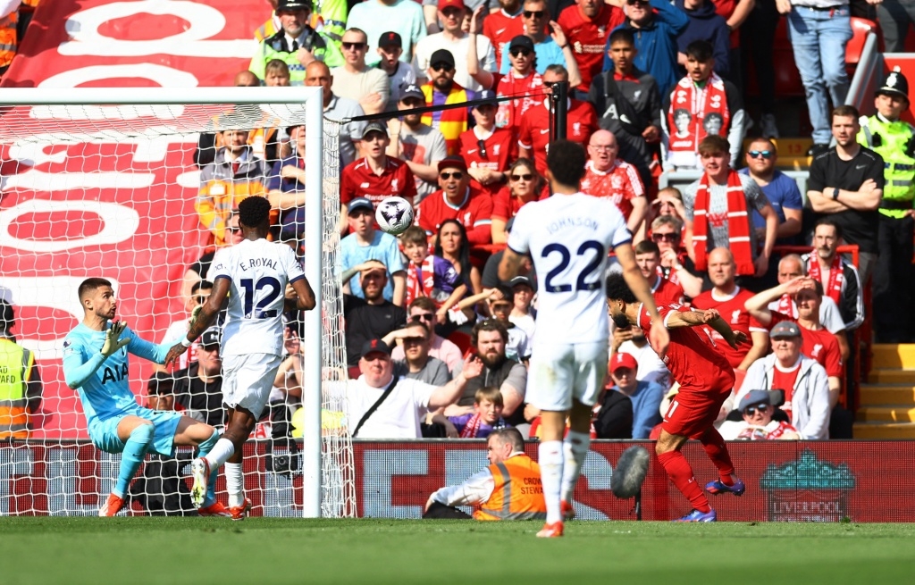 ket qua ngoai hang anh rang sang 6 5 liverpool ha dep tottenham tren san nha hinh anh 6
