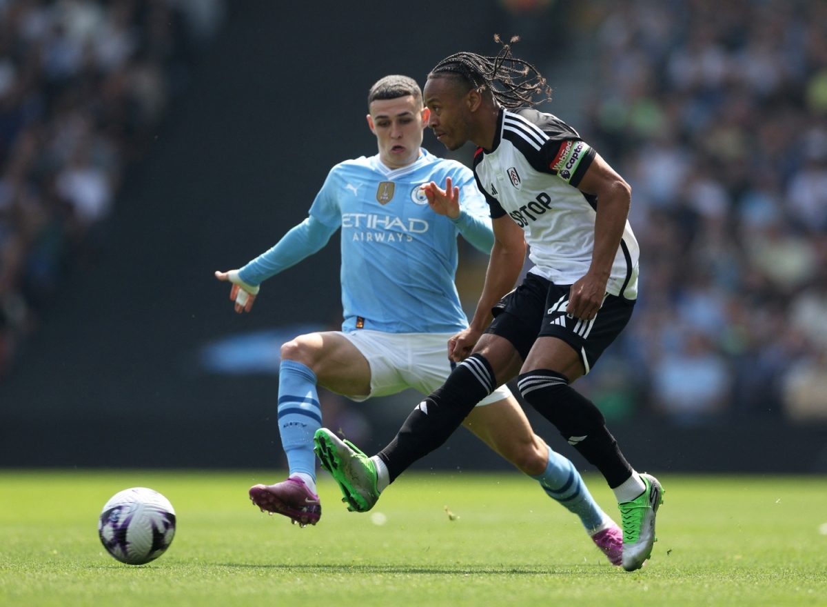 thang dam fulham, man city tro lai ngoi dau ngoai hang anh hinh anh 5