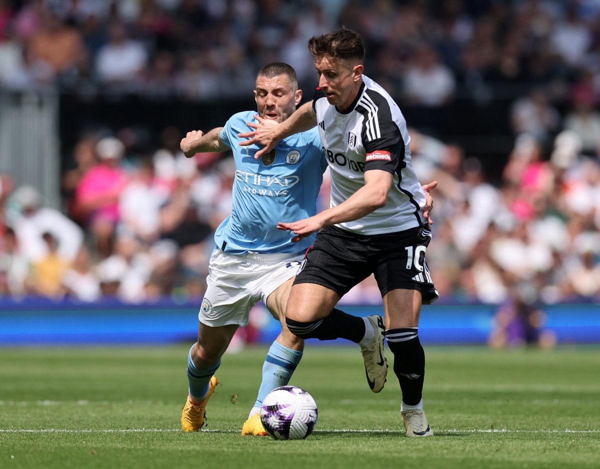 thang dam fulham, man city tro lai ngoi dau ngoai hang anh hinh anh 9