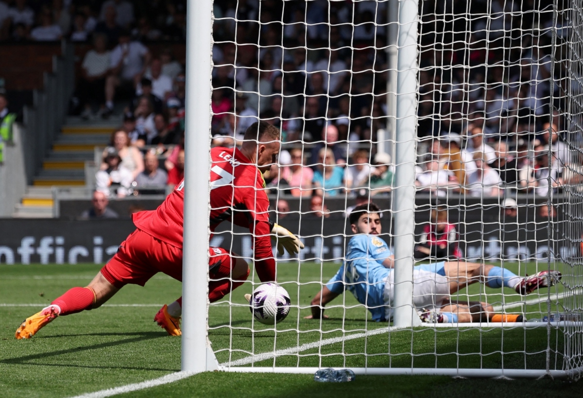 thang dam fulham, man city tro lai ngoi dau ngoai hang anh hinh anh 11