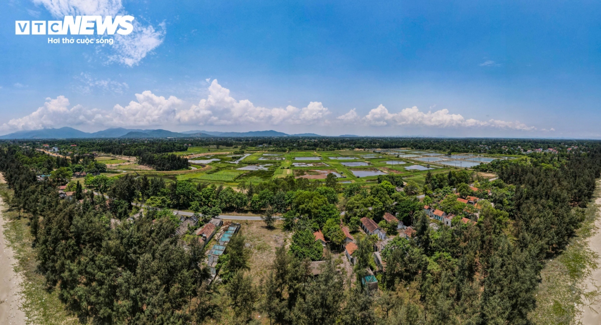 canh hoang tan o thien duong sung suong ben bai bien noi tieng ha tinh hinh anh 3