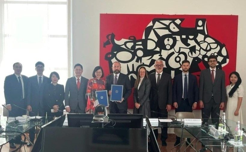 vietnam, italy seek stronger sci-tech co-operation picture 1 vietnam, italy seek stronger sci-tech co-operation picture 1