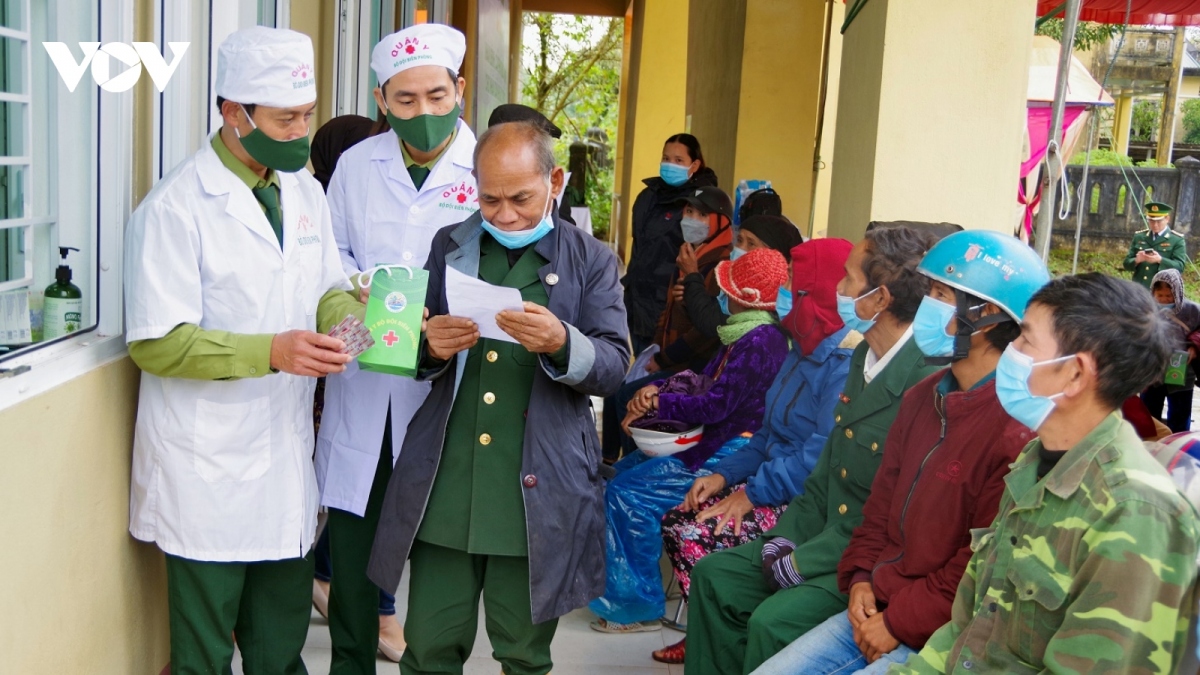 Vietnam ensures the right to receive medical care for people image 1
