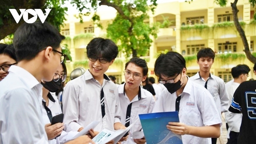 high school students begin registering for graduation exam picture 1