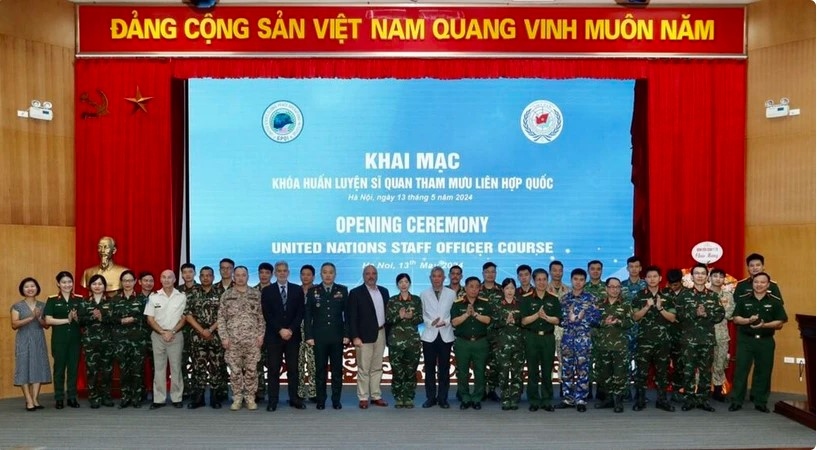 training course for vietnamese staff officers on un missions picture 1