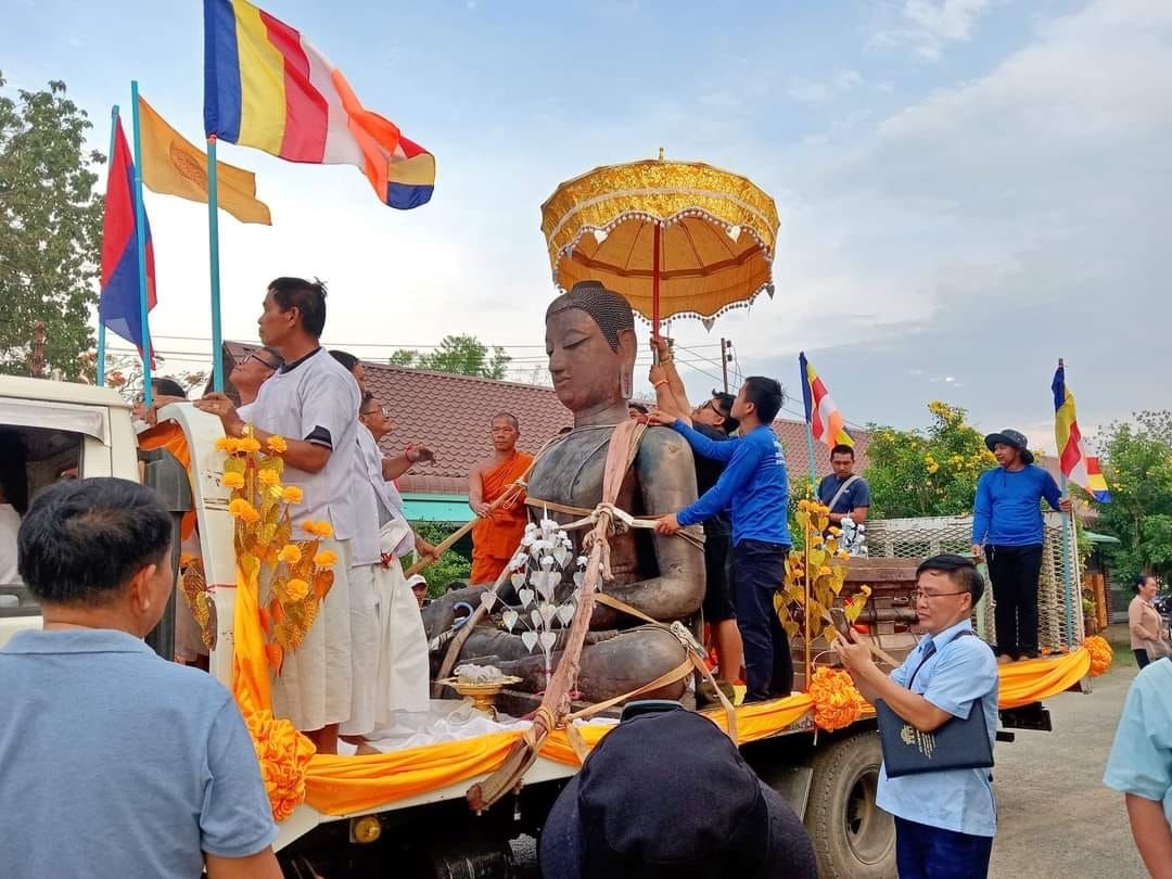 Lào mở rộng khai quật tượng Phật cổ có niên đại hàng trăm năm