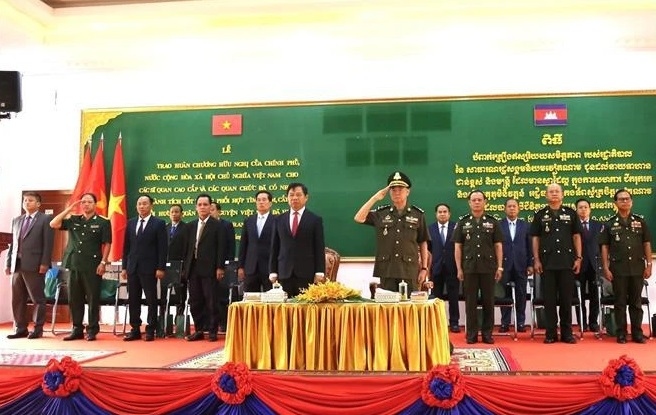 cambodia honours officers, officials in search for vietnamese fallen soldiers picture 1