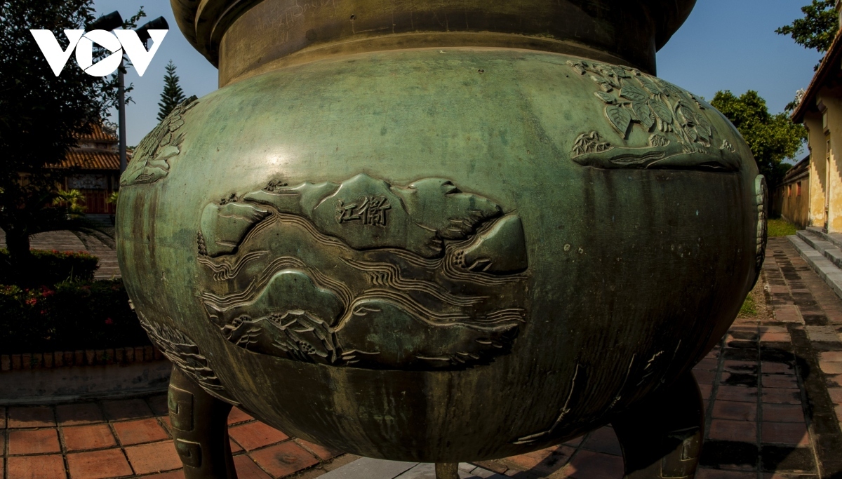 a glance at nine dynastic urns inscribed on unesco memory of world register picture 10