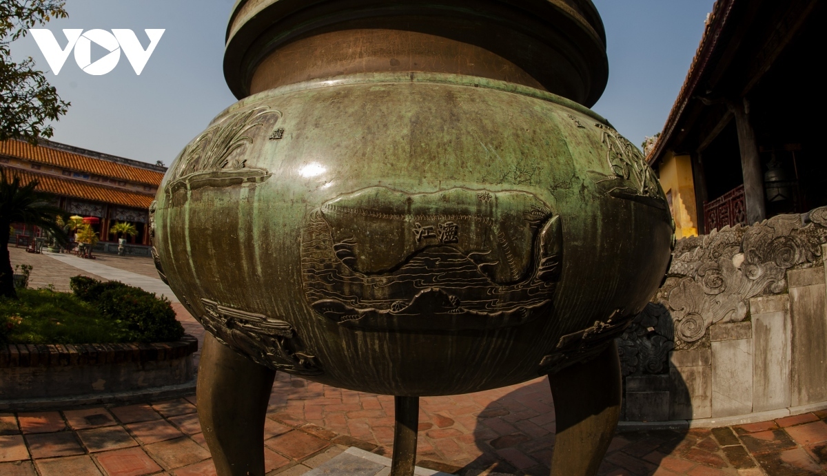 a glance at nine dynastic urns inscribed on unesco memory of world register picture 11