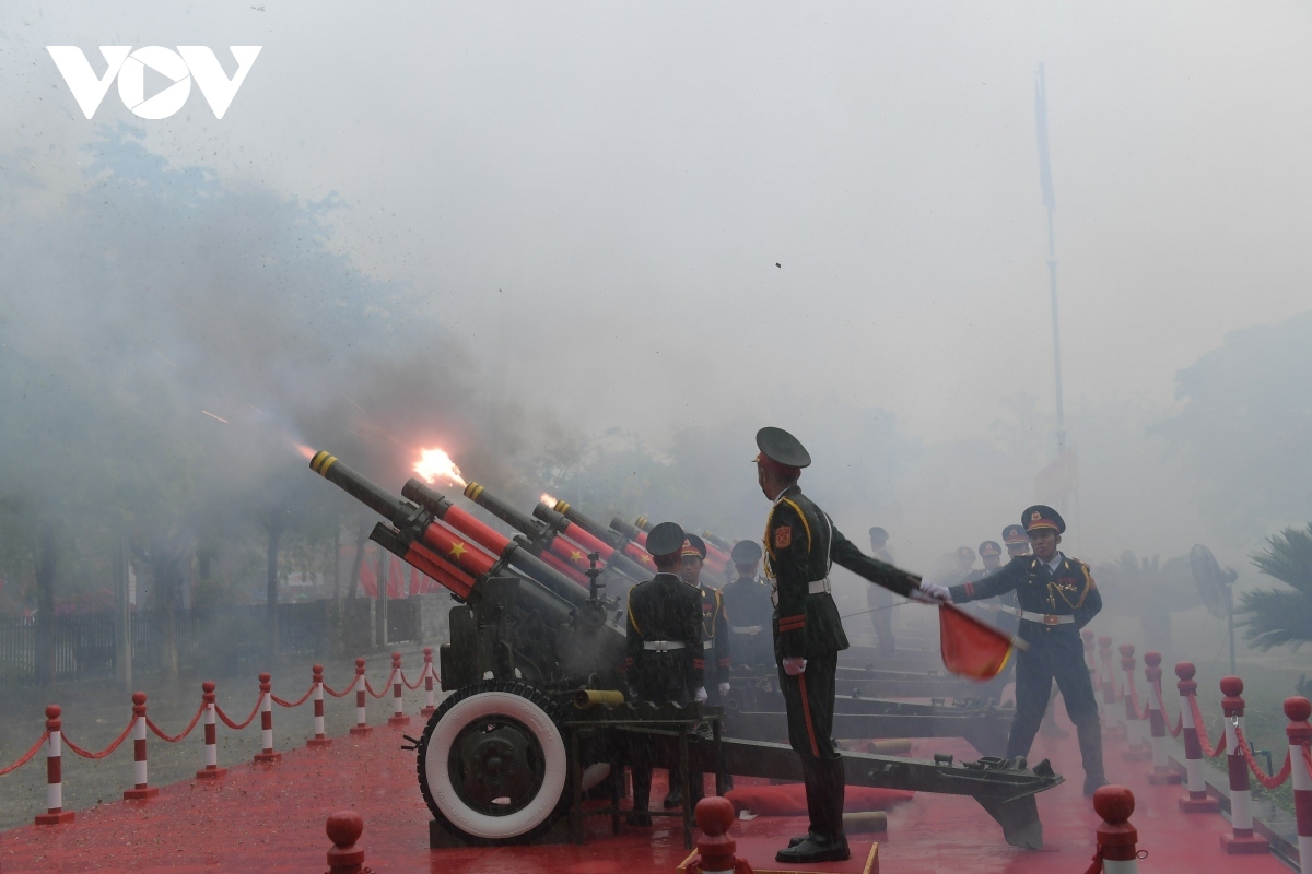 impressive images of grand military parade for dien bien phu victory celebration picture 1