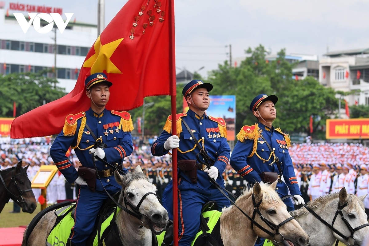 impressive images of grand military parade for dien bien phu victory celebration picture 24