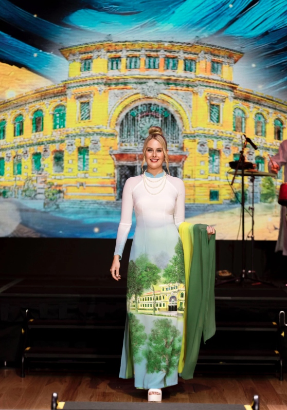 ao dai fashion show promotes vietnamese culture in australia picture 4