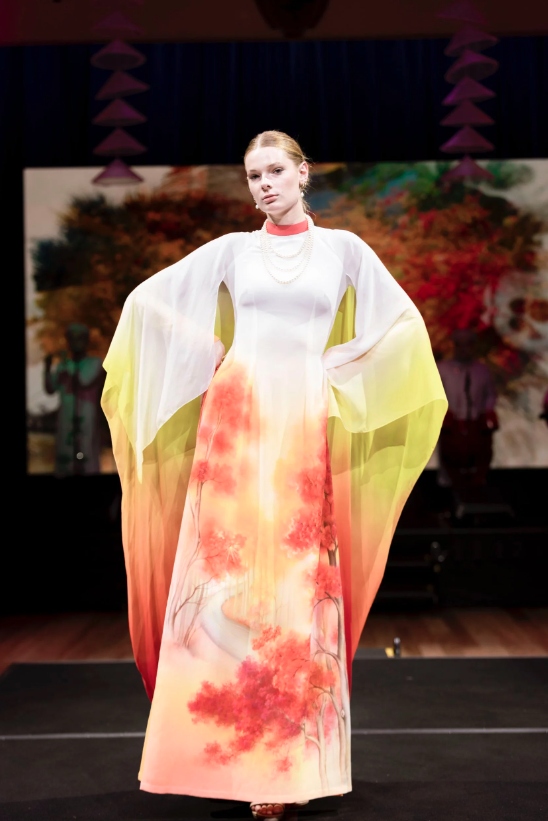 ao dai fashion show promotes vietnamese culture in australia picture 7