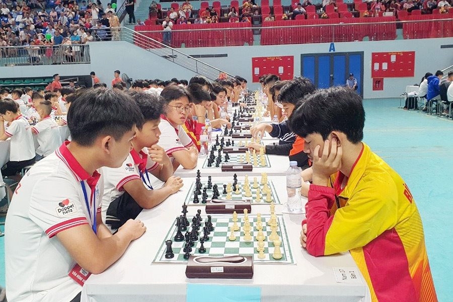 1,300 players compete at national youth chess championships picture 1