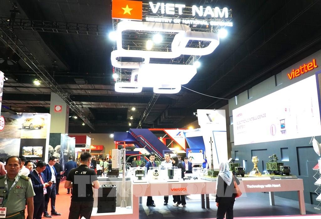 viettel s defence tech introduced at exhibitions in malaysia picture 1 viettel s defence tech introduced at exhibitions in malaysia picture 1