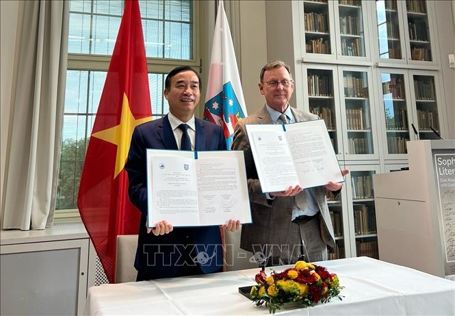 da nang and germany s thuringia state step up co-operation in multiple fields picture 1