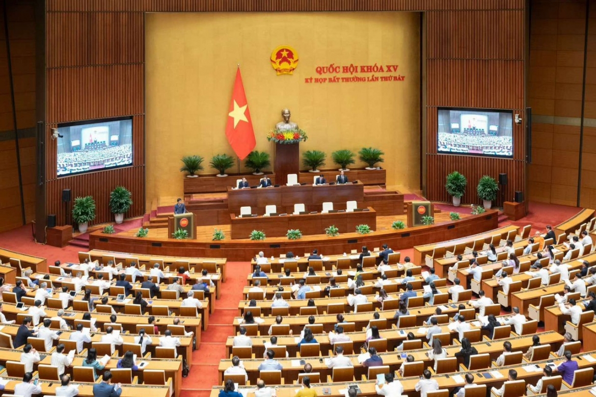 mien nhiem chu tich quoc hoi vuong Dinh hue hinh anh 1
