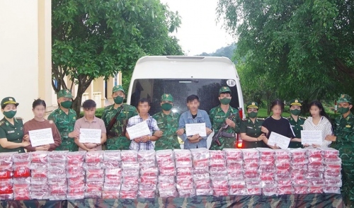 ha tinh border guards bust large drug trafficking ring from laos picture 1