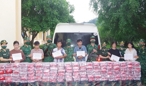 ha tinh border guards bust large drug trafficking ring from laos picture 1 ha tinh border guards bust large drug trafficking ring from laos picture 1