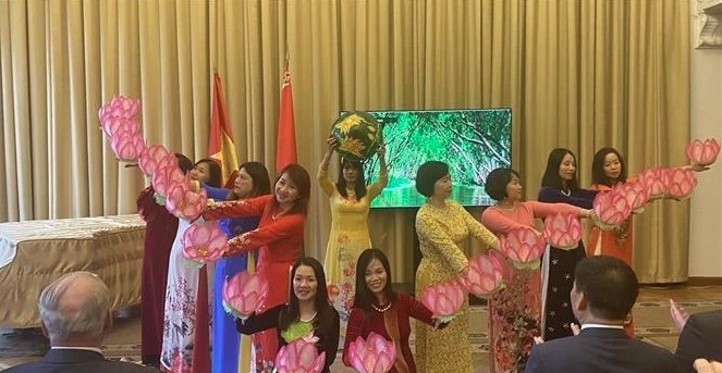 belarus, vietnam celebrate major anniversaries picture 1