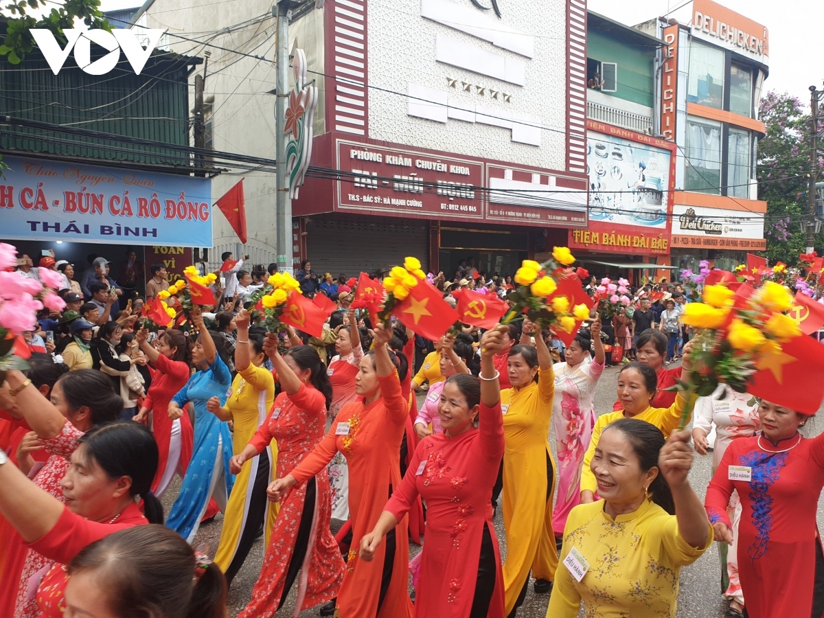 grand military parade celebrates 70th dien bien phu victory anniversary picture 13