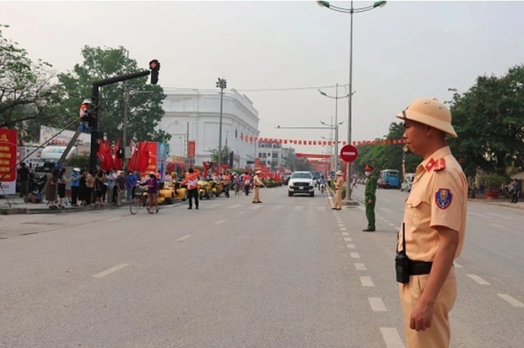 phan luong giao thong phuc vu le ky niem 70 nam chien thang Dien bien phu hinh anh 1