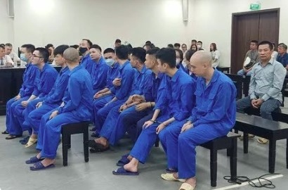 hanoi court sentences transnational money laundering ring members picture 1 hanoi court sentences transnational money laundering ring members picture 1