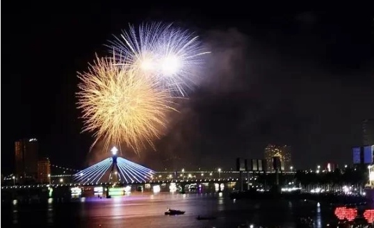 opening of da nang int l fireworks festival to wow spectators picture 1