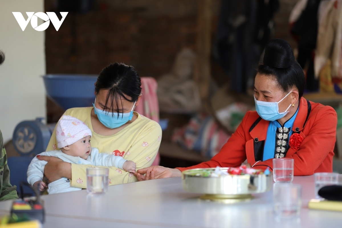 vietnam guarantees the right to public healthcare for its people picture 3