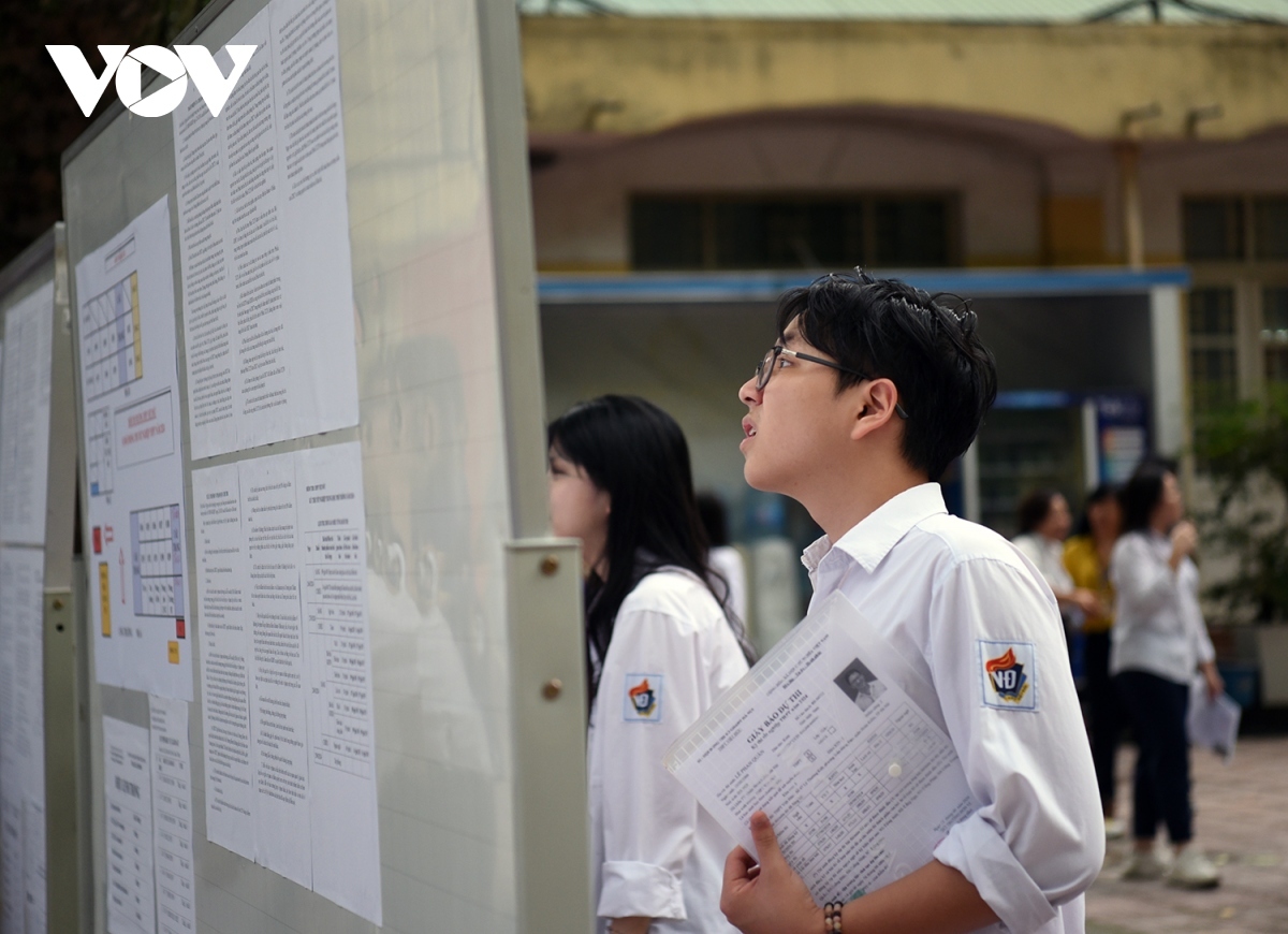 high-school students get spiritual support ahead of graduation exam picture 2