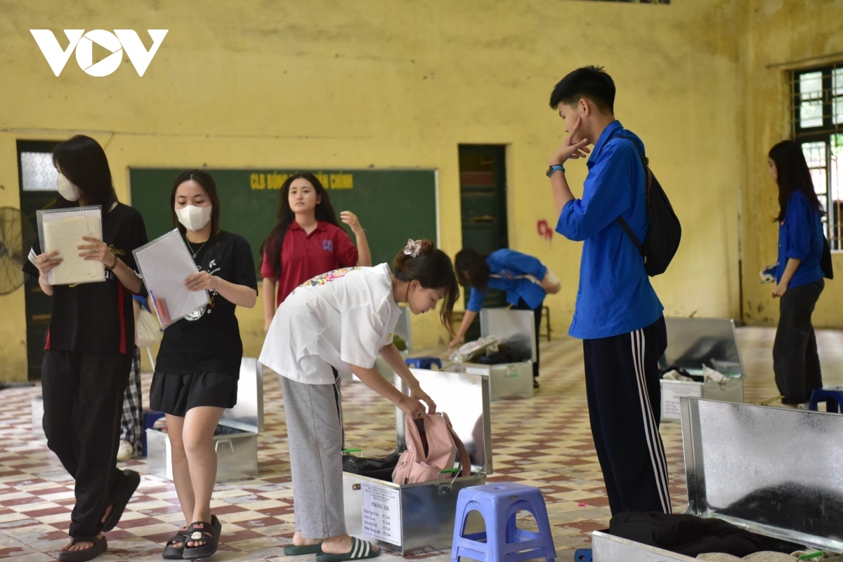 high-school students get spiritual support ahead of graduation exam picture 8