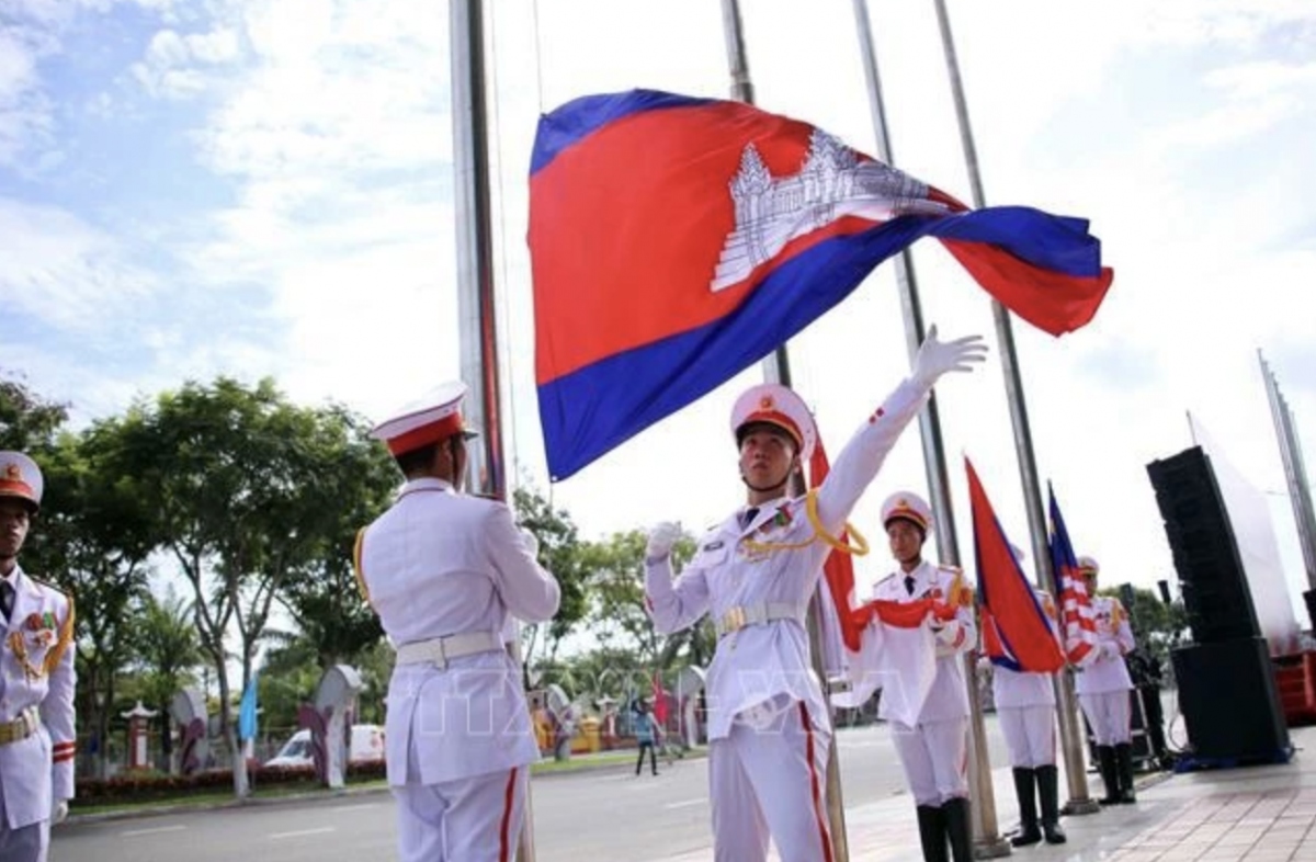 asean schools games flag raising ceremony held in da nang picture 1