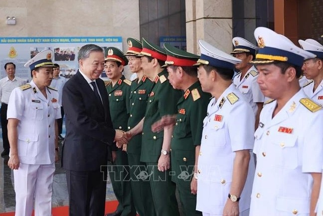 state president inspects combat readiness at vietnam people s navy picture 1