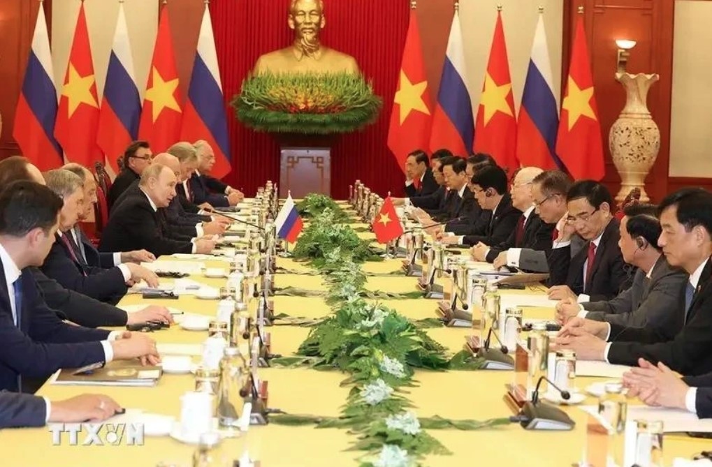 president vladimir putin hails vietnam talks as constructive, productive picture 1
