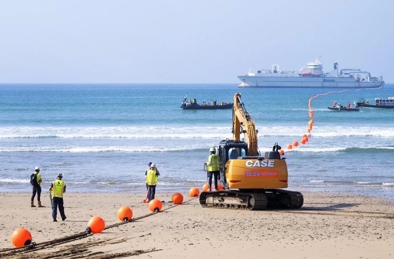 vietnam expects to have 15 undersea cable routes by 2030 picture 1