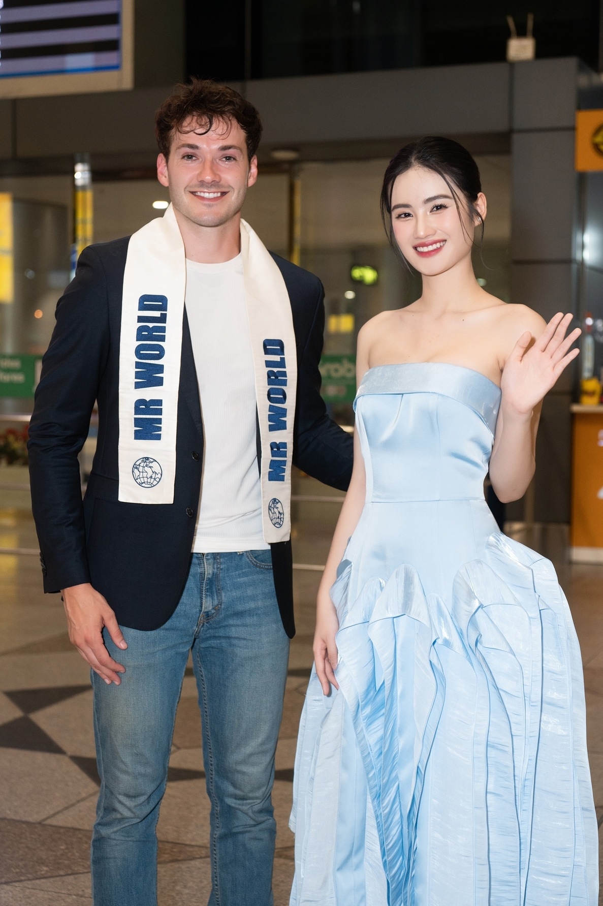 mister world 2019 jack heslewood arrives in vietnam picture 1