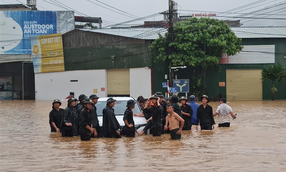 torrential rain kills three, causes property losses in ha giang picture 9