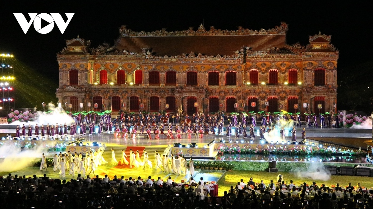 hue illuminated in dazzling debut of international arts festival week picture 8