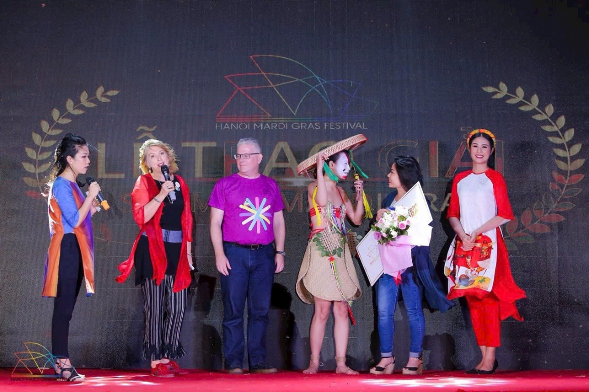 le hoi mardi gras lan dau tien to chuc o ha noi hinh anh 2