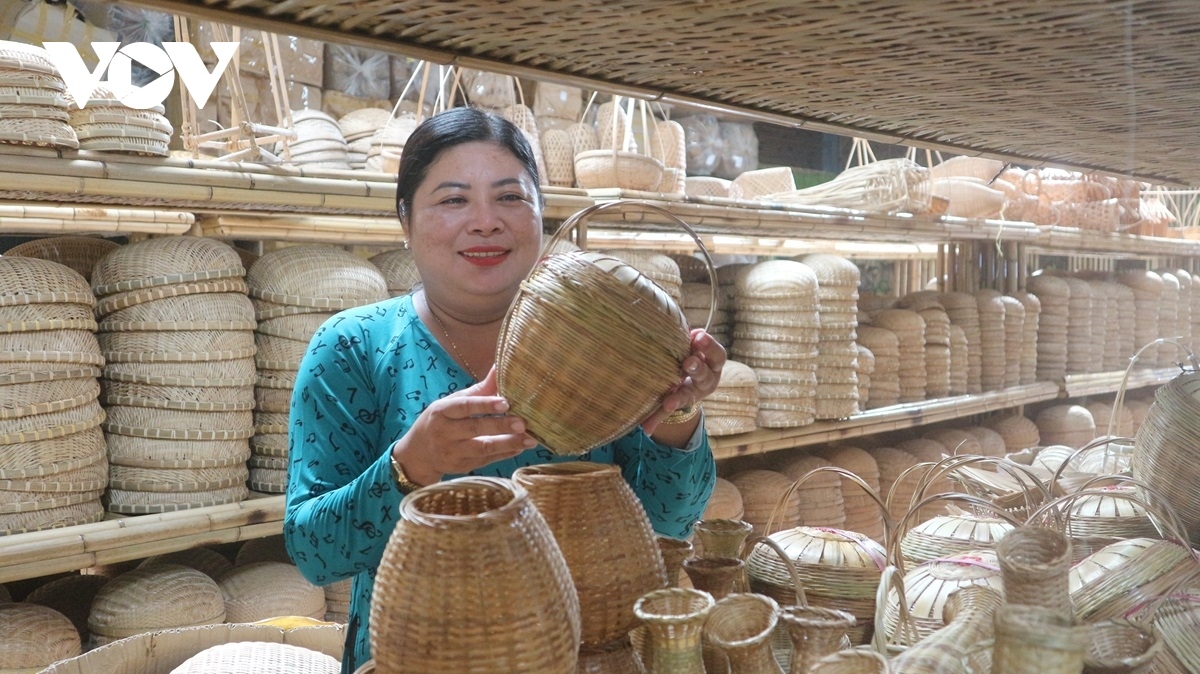 rattan, bamboo, sedge, and carpet exports show positive signs picture 1