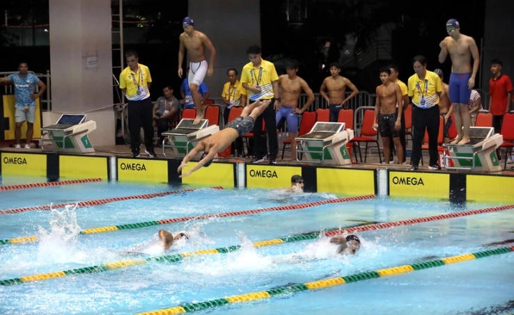 vietnamese swimmers secures 5 golds at asean schools games picture 1