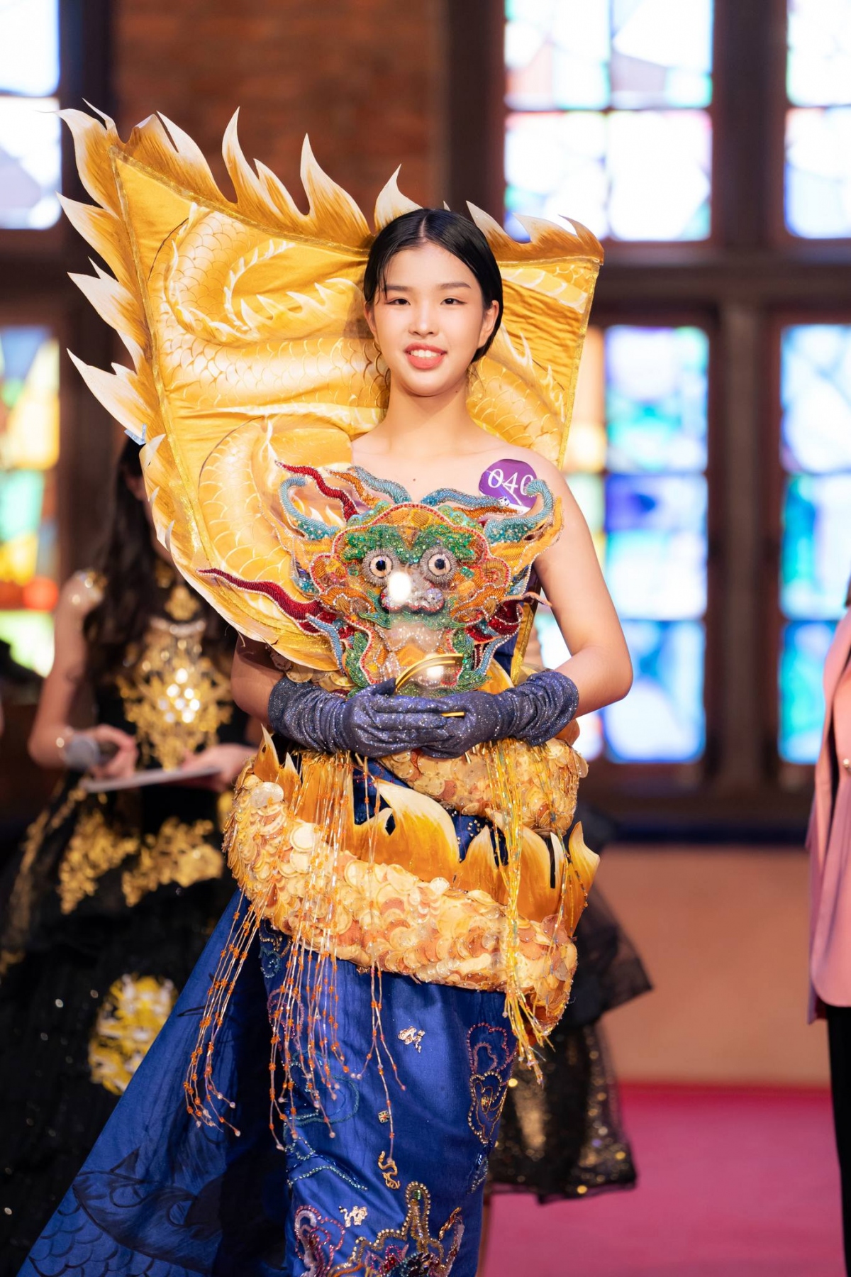 local teenager wins high prize at hong kong kids fashion week picture 1